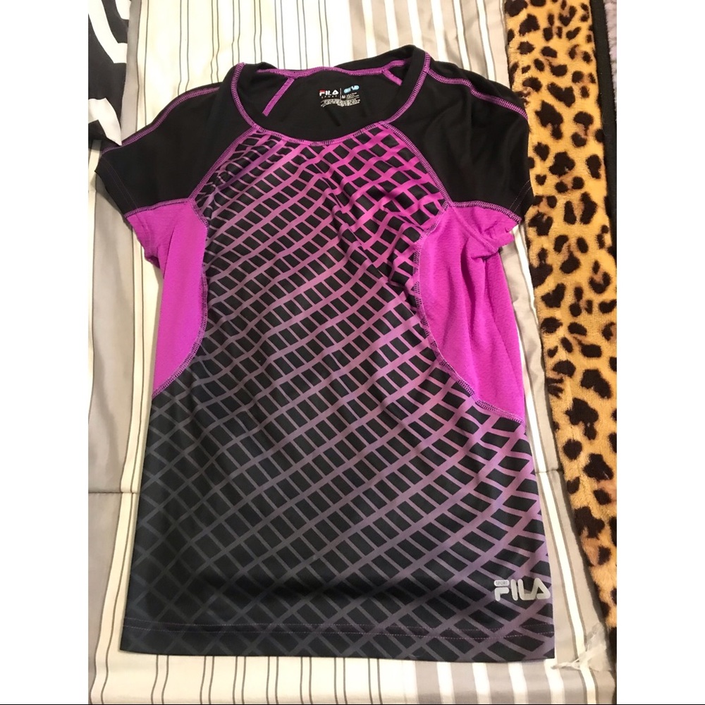 Women’s shirt